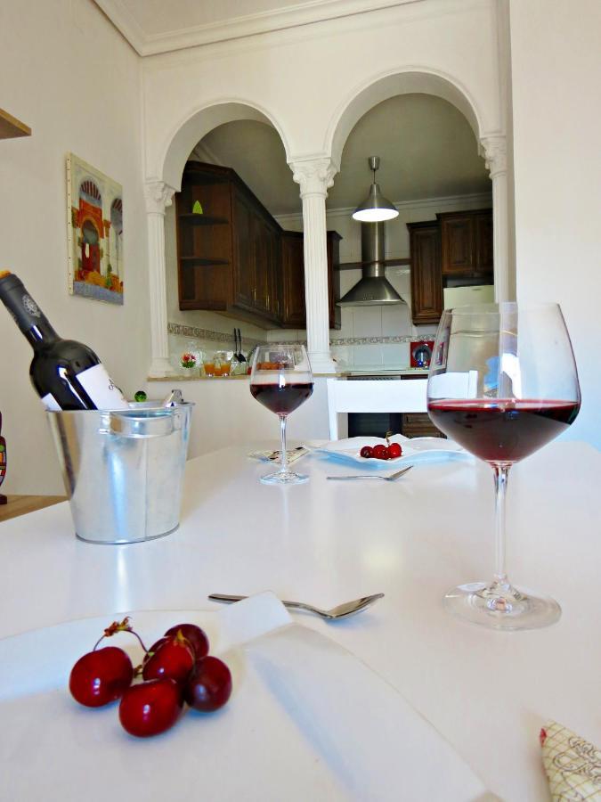 Via Alfaros Apartment Cordoba Exterior photo